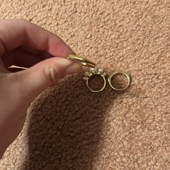 3 gold stackable rings - Picture 3 of 6